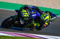 Rossi donne le rythme au Qatar - Crédit photo : MotoGP