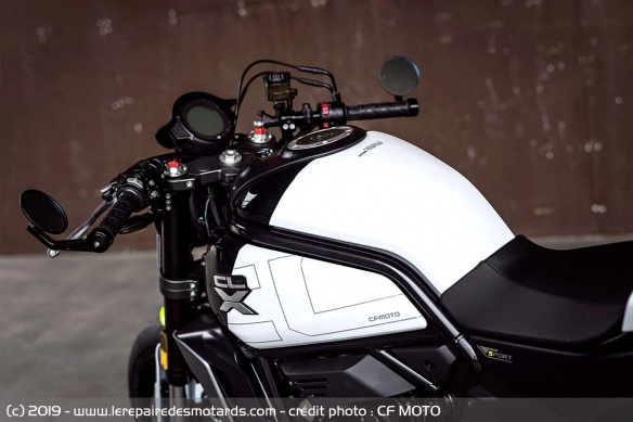 CF Moto 700 CL-X Hero