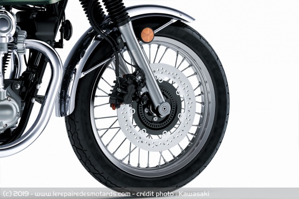 Roue avant de la Kawasaki W800