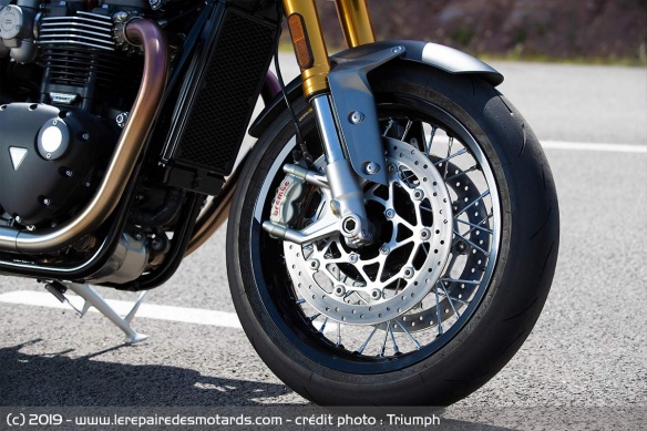 Roue avant de la Triumph Thruxton RS