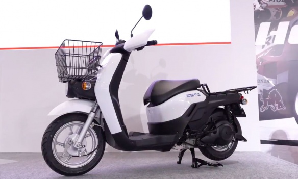 Scooter électrique Honda Benly