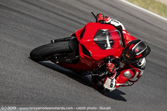 La Ducati Panigale V2 sur circuit