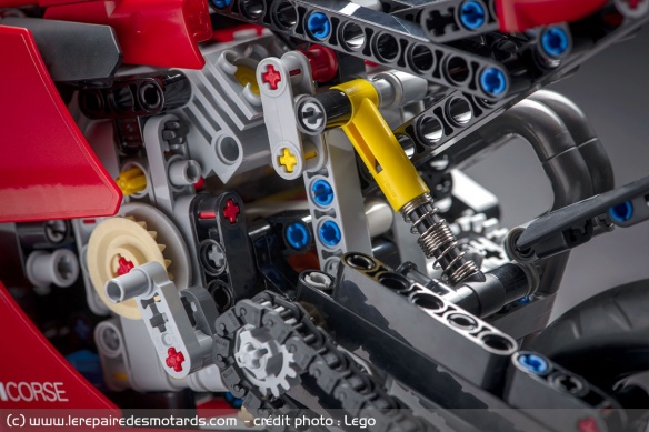 Détails et pièces Ducati Panigale V4R Lego