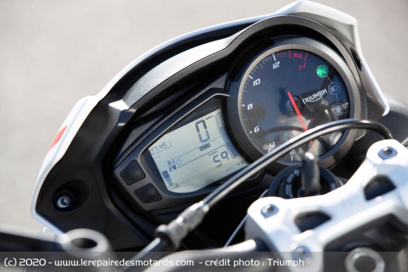 Compteur LCD de la Triumph Street Triple S