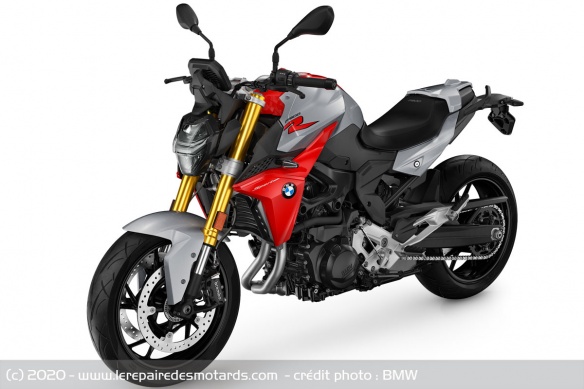 La BMW F900R