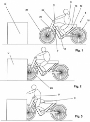 Le système a pour objectif les risques de blessures en cas de projection du motard vers l'avant