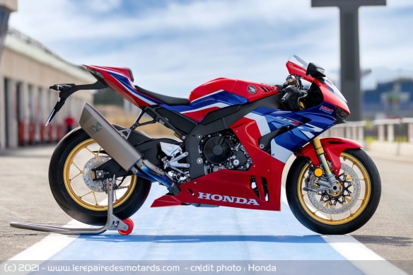 Sportive Honda CBR1000RR-R Fireblade SP 2022