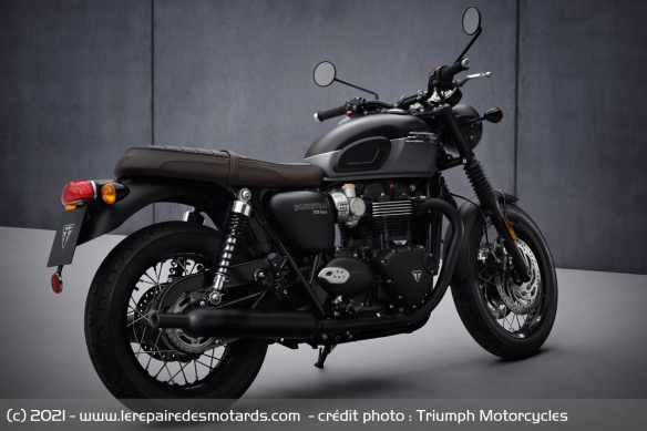 Triumph Bonneville T120 Black