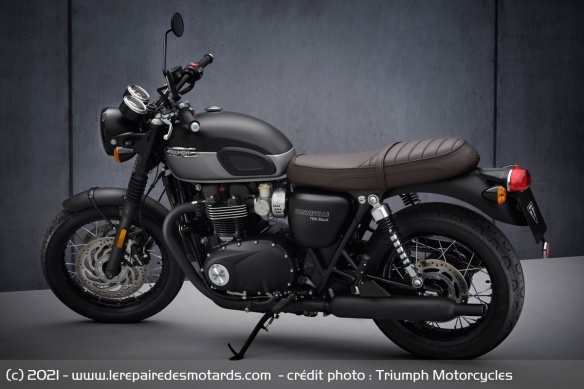 Triumph Bonneville T120 Black