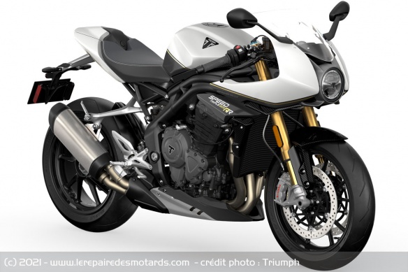 Triumph Speed Triple 1200 RR