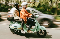 Embouteillage pour le scooter partagé à Paris - Crédit photo : Yego