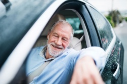 Interdiction de conduire pour les personnes atteintes d'Alzheimer - Crédit : halfpoint/Envato