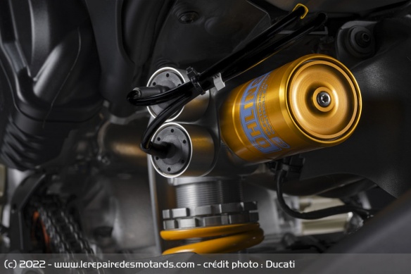 L'amortisseur Öhlins semi-actif de la V4 SP2