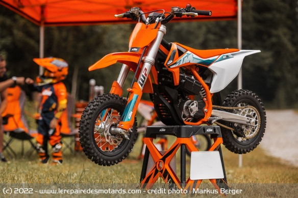 La KTM SX-E 3 est vendue 4.474 euros