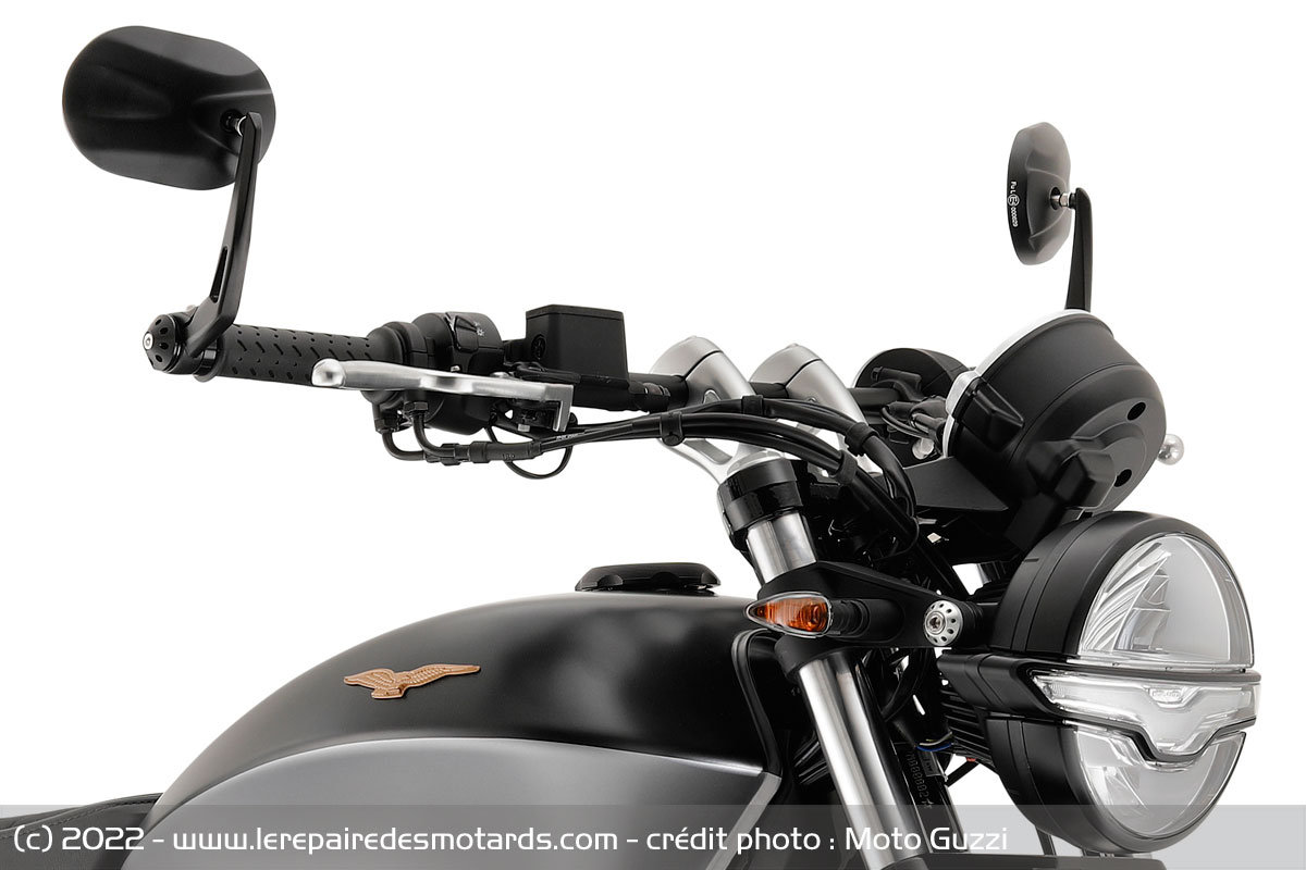 Moto Guzzi porte-bagages arrière en tube d`acier noir - V9 Bobber