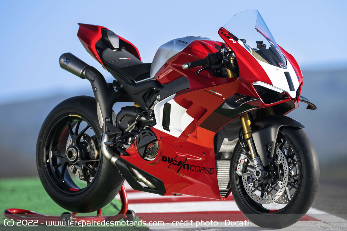 Sportive Ducati Panigale V4 R
