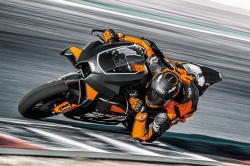 Sportive KTM RC 8C 2023