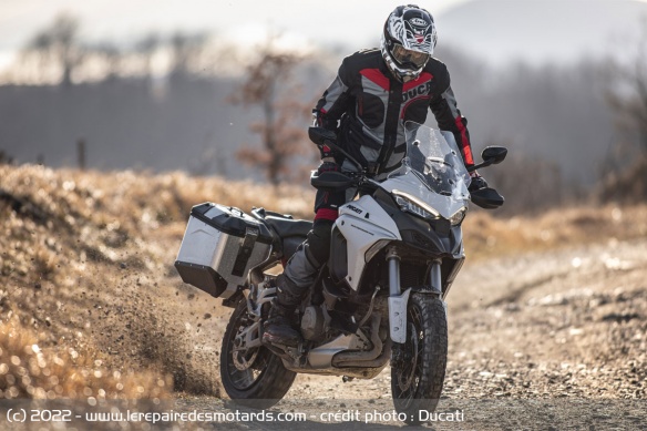 Le package électronique des Multistrada V4 se met à jour gratuitement