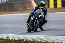 Le YART mène les essais Pré-Mans - Crédit photo : FIM EWC