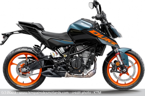 Roadster KTM 125 Duke 2024