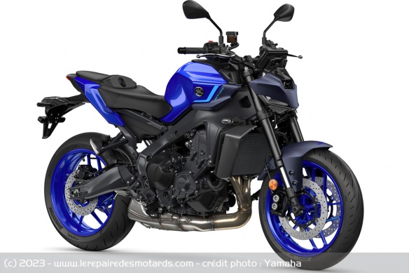 Roadster Yamaha MT-09 Icon Blue