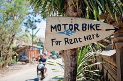 Bali veut interdire la location de moto - Crédit photo : nathalietisserand/Envato