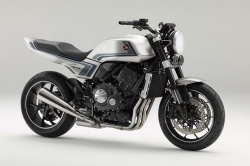 Plusieurs variantes évoquées pour la Honda Hornet 1000