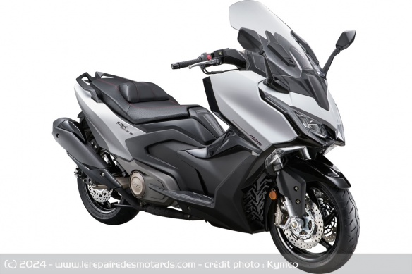 Maxi-scooter Kymco AK Premium 575