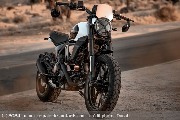 Moto Ducati Scrambler 10° Anniversario Rizoma Edition