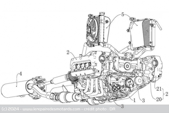 Le moteur chinois s'inspire beaucoup de celui de la Honda GoldWing