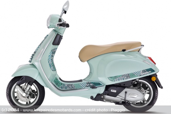 Scooter Vespa Primavera Batik