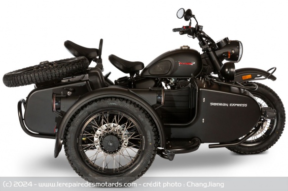 Le sidecar Changjiang Siberian Express 750