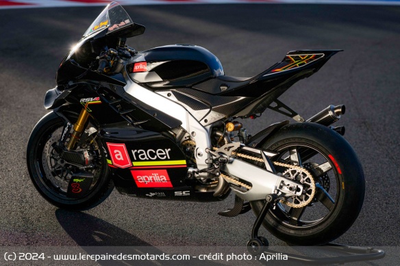 Aprilia RSV4 X ex3ma