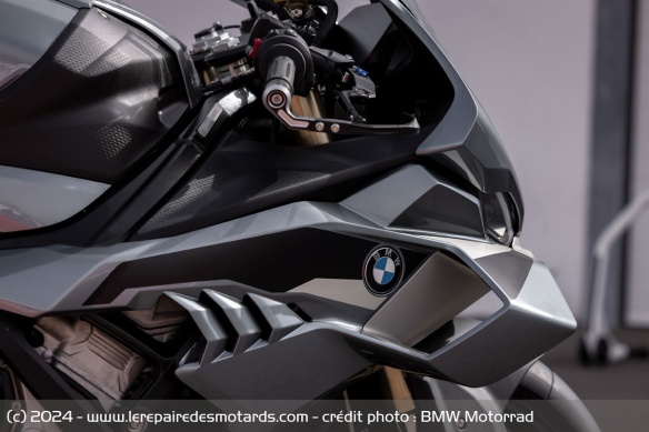 Sportive BMW S 1000 RR 2025