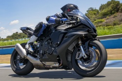 Sportive Yamaha R1 Race