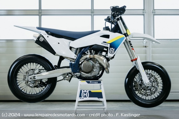 Supermotard Husqvarna FS 450 2025