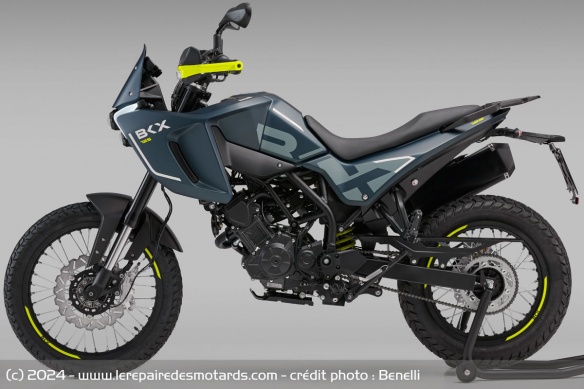 Trail Benelli BKX 125