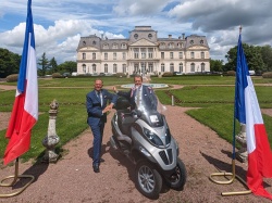 Le scooter de l'Elysée trouve preneur à un prix record - Crédit photo : Maison Rouillac