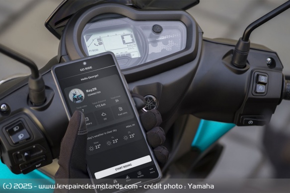 Le RayZR est désormais connecté via l'application Yamaha MyRide