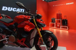 Sacs et valises Piquadro x Ducati