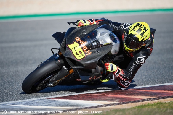 Alvaro Bautista sur la V4R lors des tests de Portimao début 2019