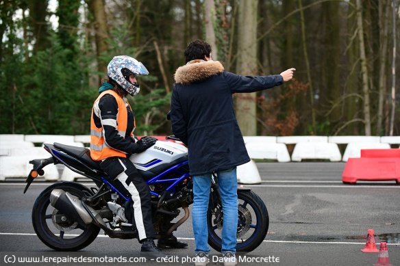 Le passage du permis en moto-école