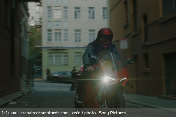 Eddie sur sa Ducati Panigale V4 S