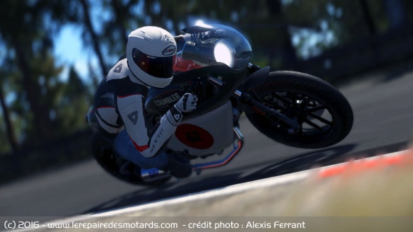 Quelques prépas sont maintenant disponibles, comme ce Café Racer Mr Martini sur base de Ducati Scrambler Sixty Two