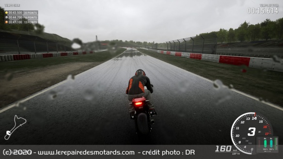 La météo est maintenant gérée dynamiquement et les conditions évoluent au fil de la course