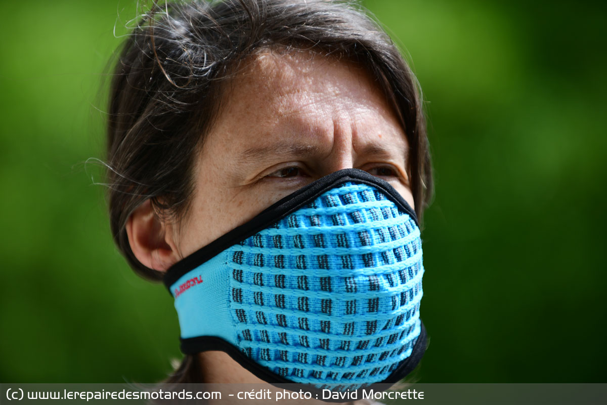 Coronavirus: Les masques moto anti pollution sont-ils efficaces?