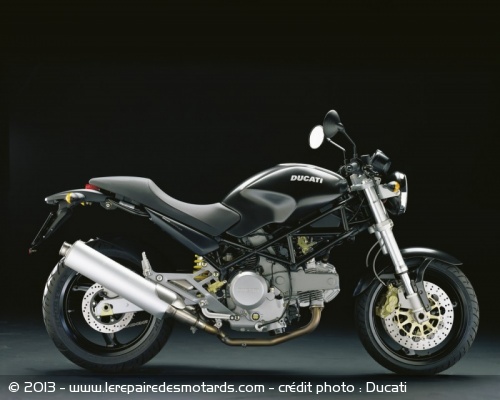 Ducati Monster 620 black 2002