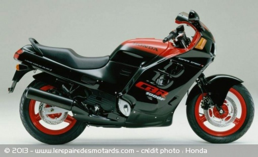 Honda CBR 1000F millésime 1987