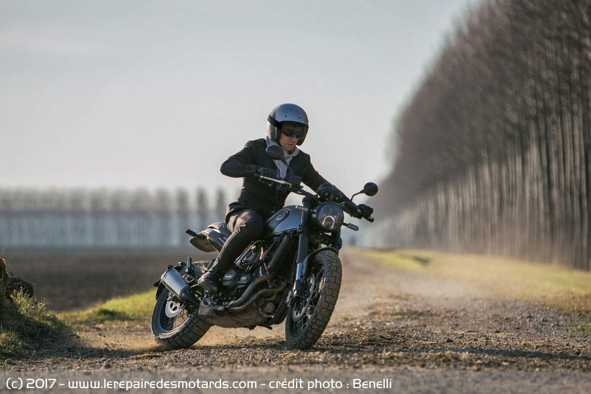 Quelle moto 125 vintage choisir pour moins de 3000 euros ? 
