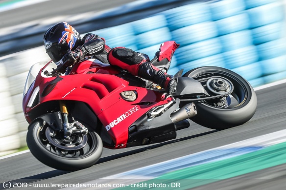 Ducati Panigale V4 R